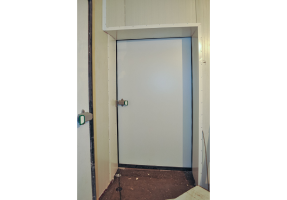 Insulated Cold Room Door Assembly